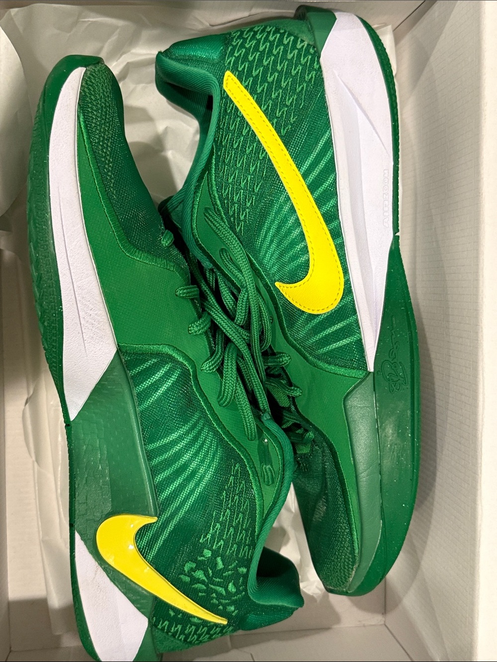 Nike Sabrina 2 Oregon Ducks Green Yellow Basketball Shoes Women’s 12.5 Men’s 11